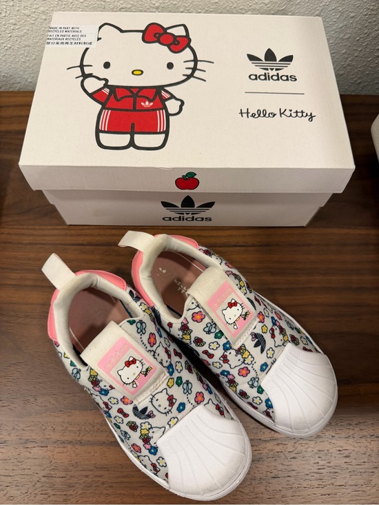 adidas Other - adidas Superstar 360 x Hello Kitty Low Floral sneakers